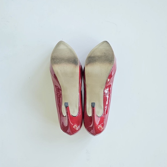 Madden Girl Red Heels Size 9 Women’s - Picture 2 of 4